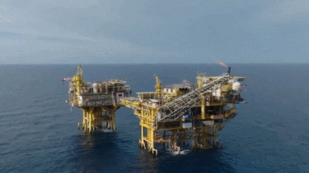 Нефтедобывающая платформа