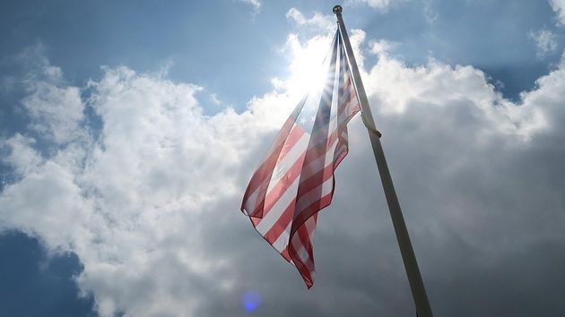 США